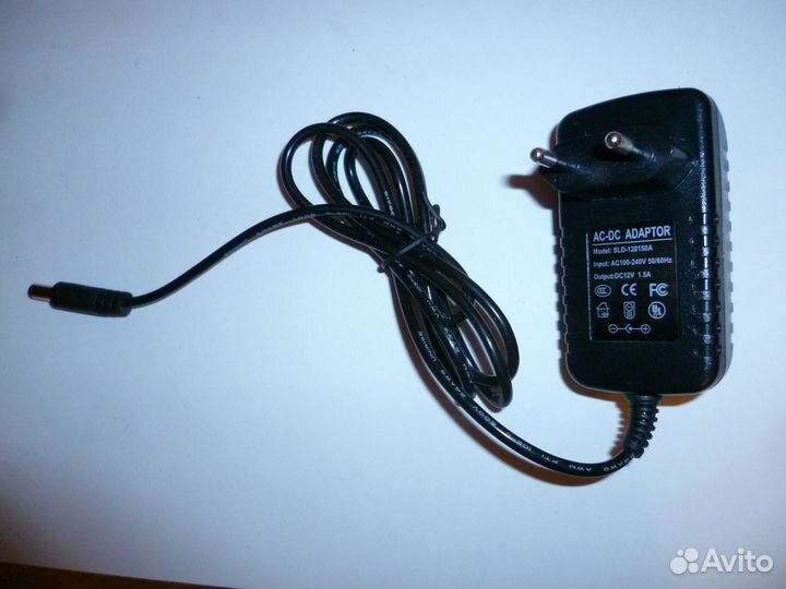 Адаптер-зарядник 220 / (3,2 и 12) и110 /9 Вольт