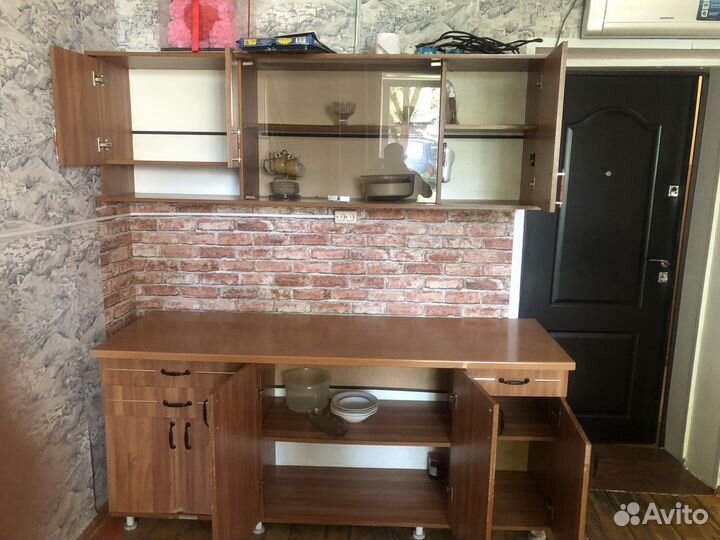 Кухонный гарнитур кухня бу продаю