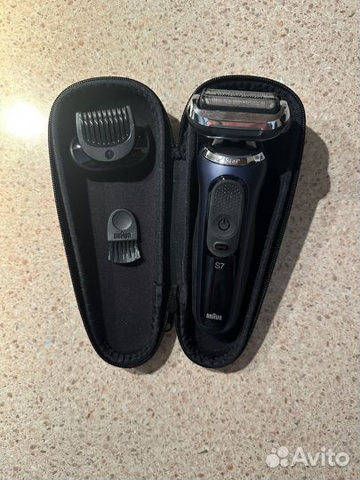 Электробритва Braun Series 7 blue