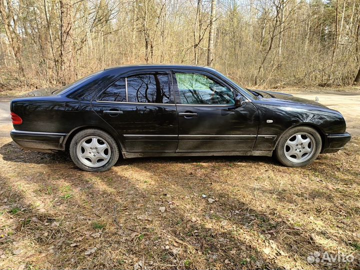 Mercedes-Benz E-класс 2.3 AT, 1997, 450 000 км