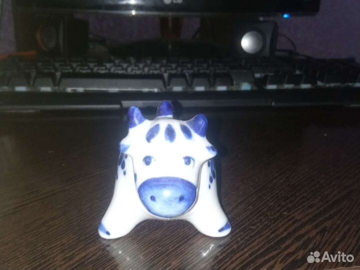Игрушка бык с фабрики гжель