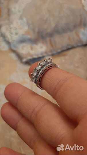 Серебряное кольцо