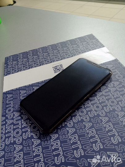 iPhone Xs, 64 ГБ