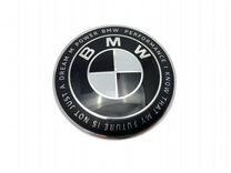 Значок на капот и багажник BMW 82 мм черно белый