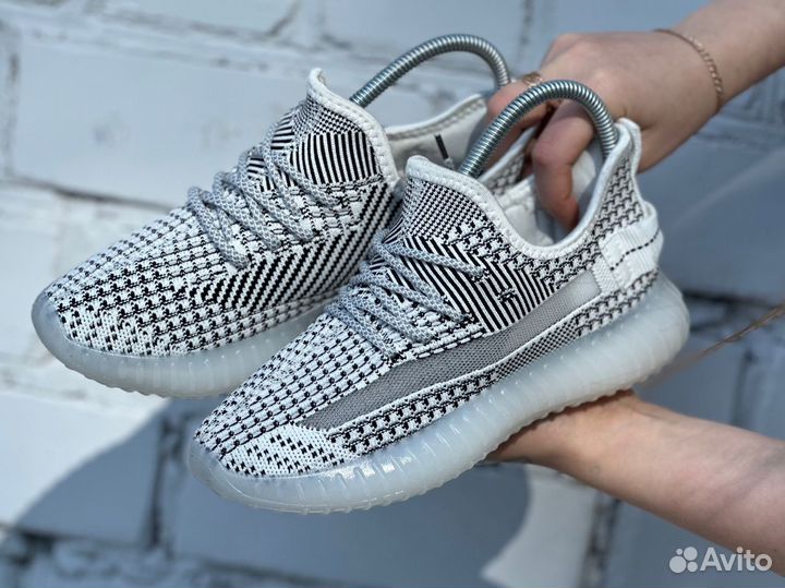 Кроссовки летние Adidas Yeezy 350