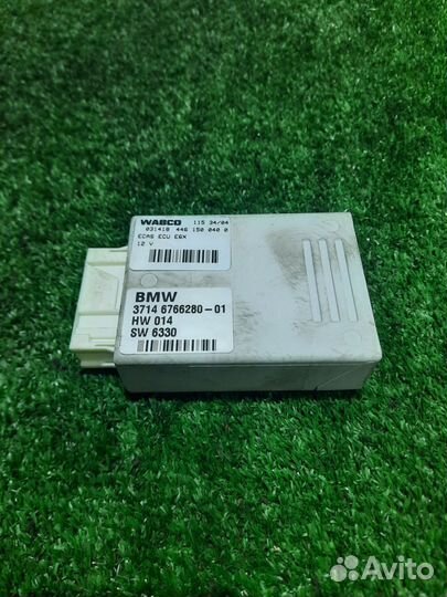 Блок управления пневмоподвеской Bmw 525I Touring