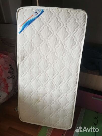 Детская кровать с матрасом