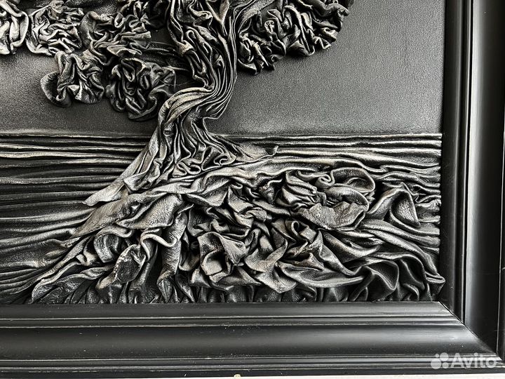 Интерьерная картина большая из кожи