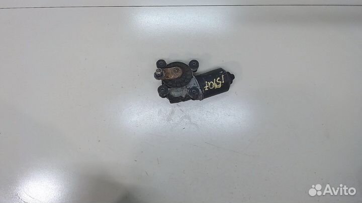 Двигатель стеклоочистителя передний Toyota Sequoia