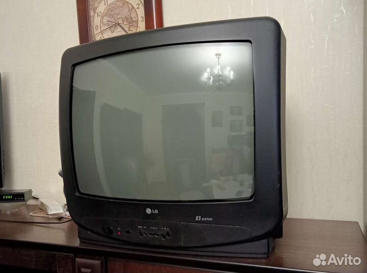 Телевизор LG 51 см. диагональ