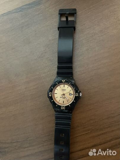 Наручные часы casio