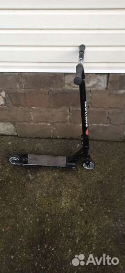 Трюковой самокат Grit