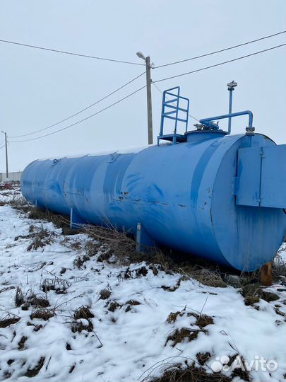 Цистерна Продаю топливозаправщик