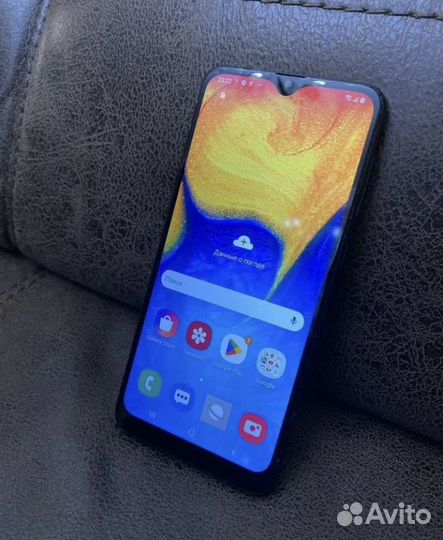 Samsung Galaxy A20, 3/32 ГБ