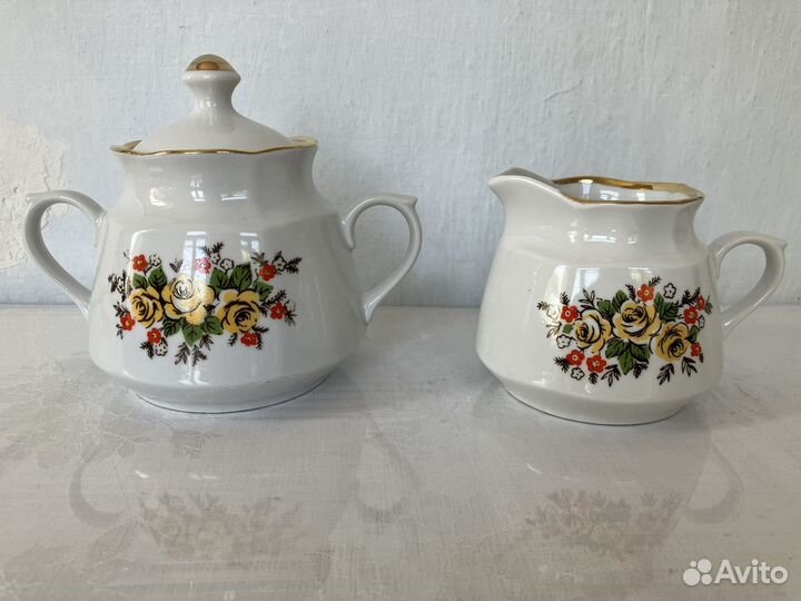 Сахарница с молочником