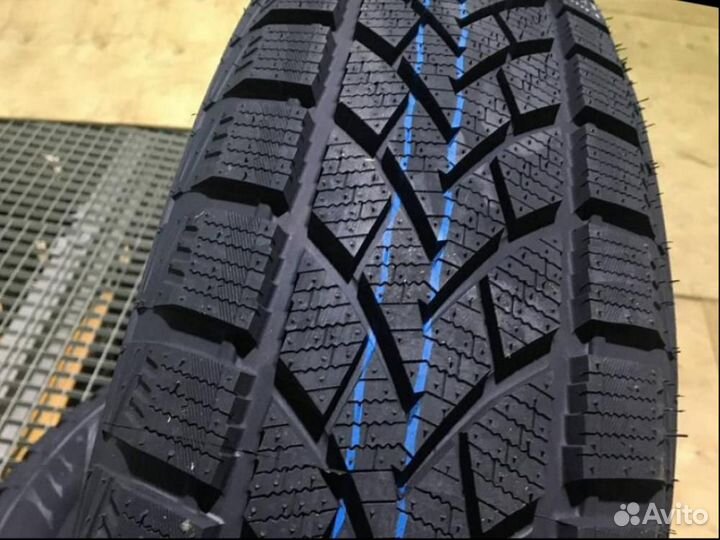 Windforce Snowblazer 215/65 R17 99H