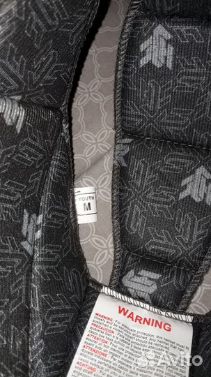 Продам детский кроссовый шлем HJC