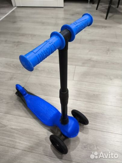 Самокат детский трехколесный складной