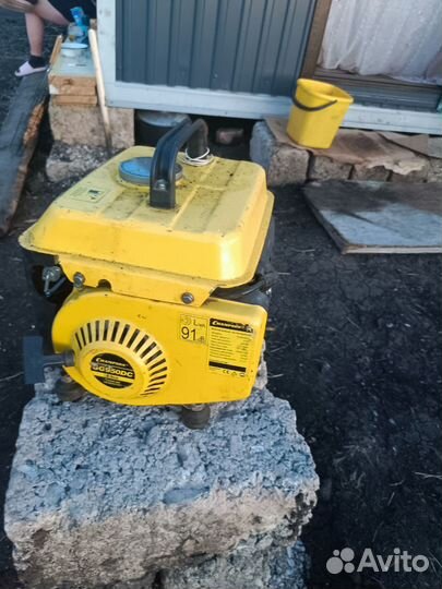 Бензиновый генератор