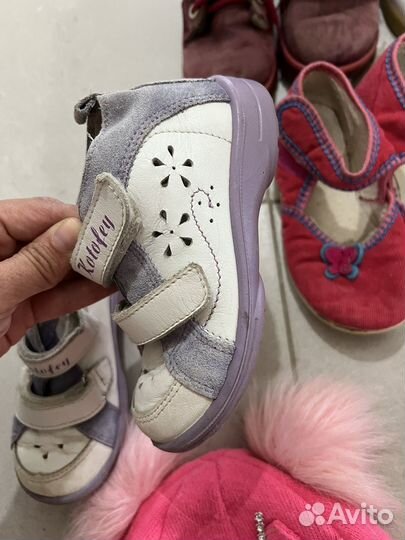 Отдам даром детские вещи на девочку