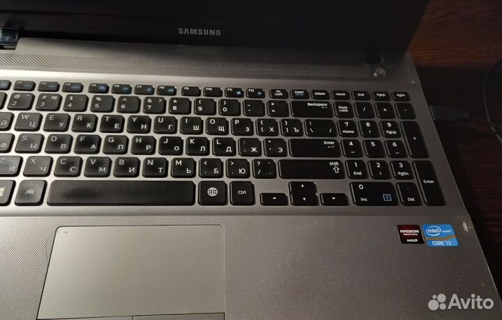 Ноутбук samsung np300e5v