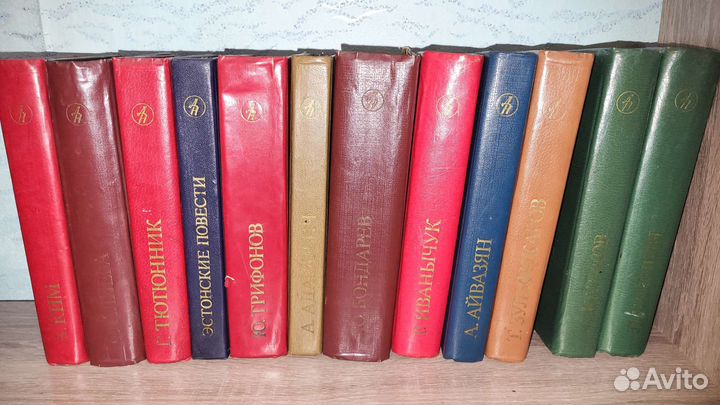 Продам разные книги