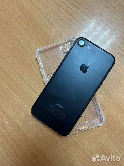 iPhone 7, 32 ГБ