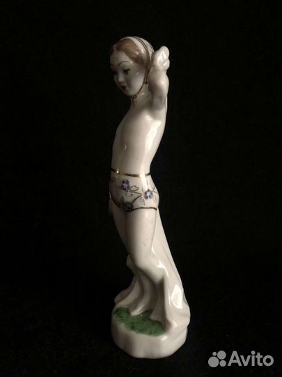 Статуэтка Юная Пловчиха Полонное