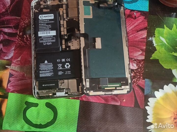 iPhone X, 64 ГБ