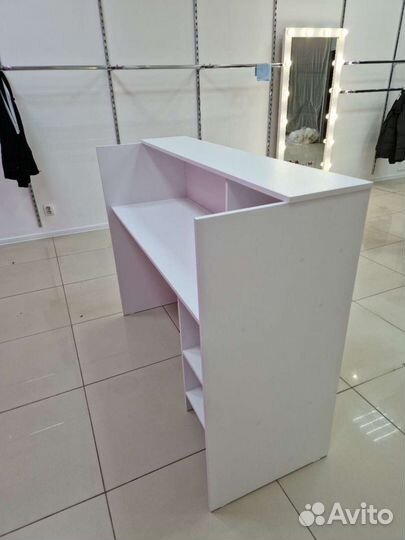 Стойка ресепшн 1200*1100*520