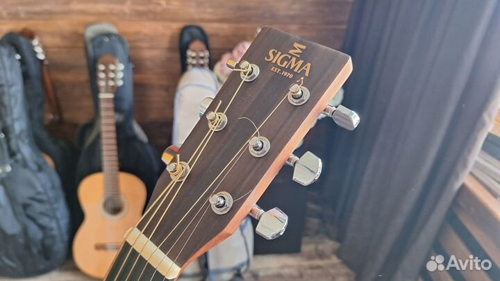 Новая акустическая гитара Sigma (массив)