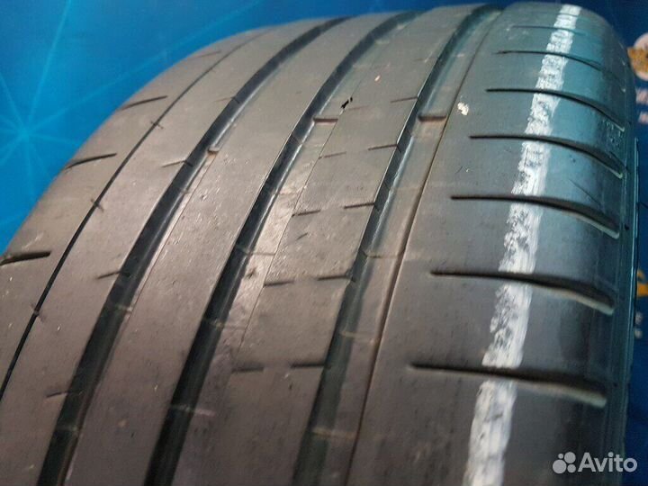 Michelin Pilot Super Sport 245/45 R18