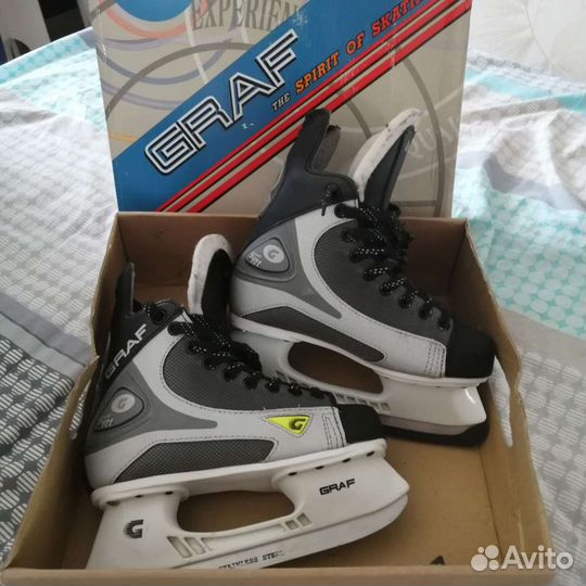 Коньки хоккейные