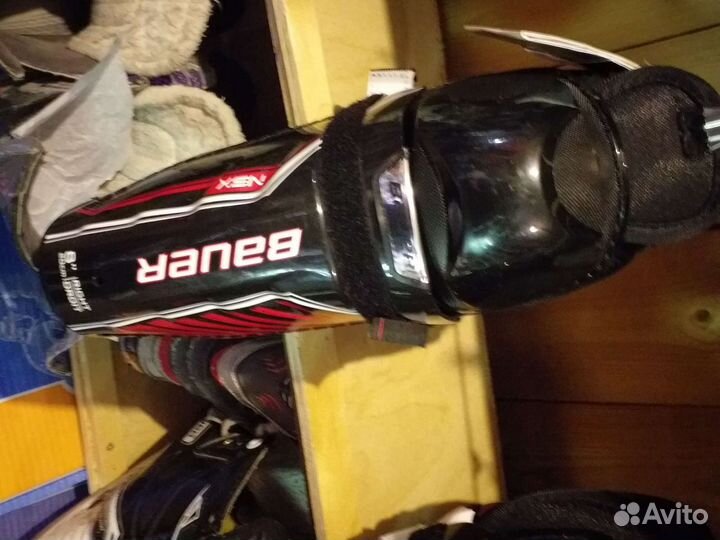 Наколенники шитки хоккейные детские новые 8 и 9 ba