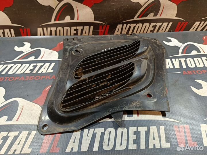Воздухозаборник Peugeot 206