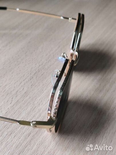 Солнцезащитные очки с поляризацией