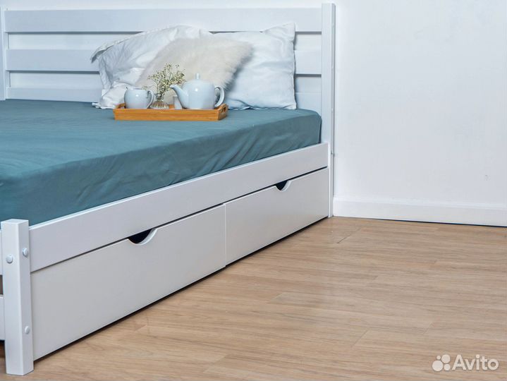 Кровать двуспальная с ящиками