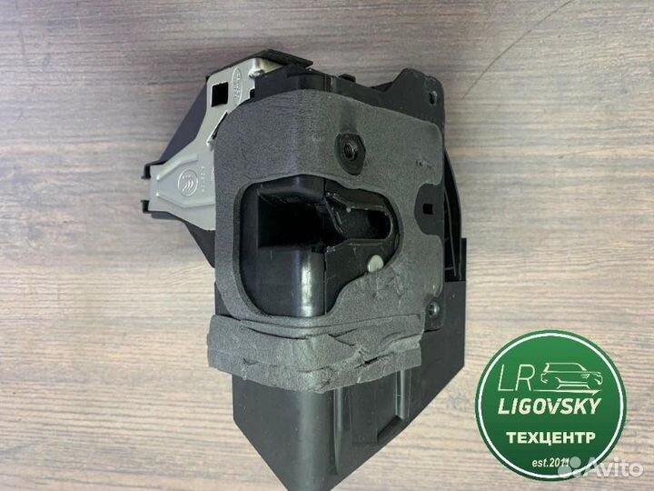 Замок двери задний левый Jaguar/Land Rover Range