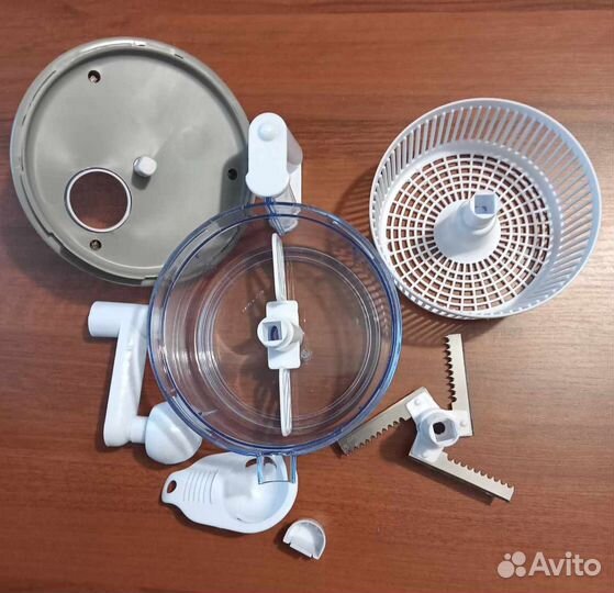 Блендер, измельчитель механический