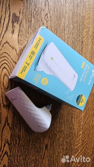 Wi-Fi усилитель сигнала (репитер) TP-link RE200