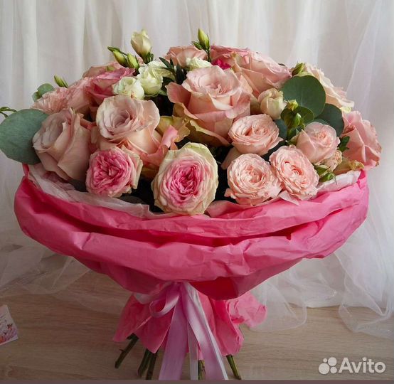 Букеты в коробках, сумочках, корзинках