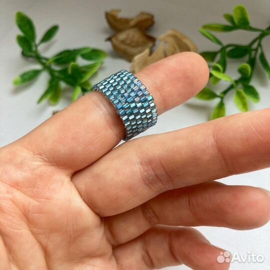 Украшения из бисера на заказ