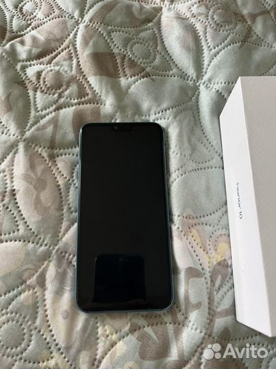 HONOR 10, 6/64 ГБ
