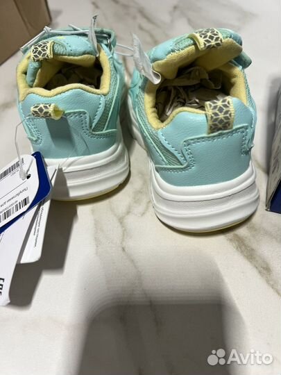 Кроссовки для девочки 23 размер tombi новые