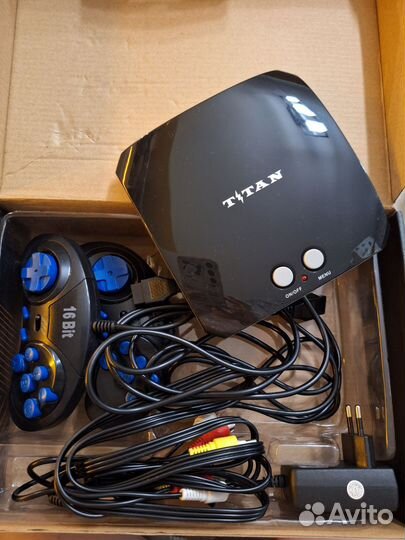 Игровая приставка titan