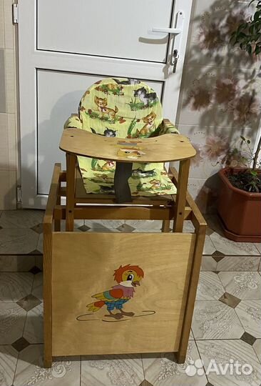 Стул для кормления и игровой манеж