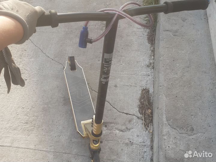 Трюковой самокат