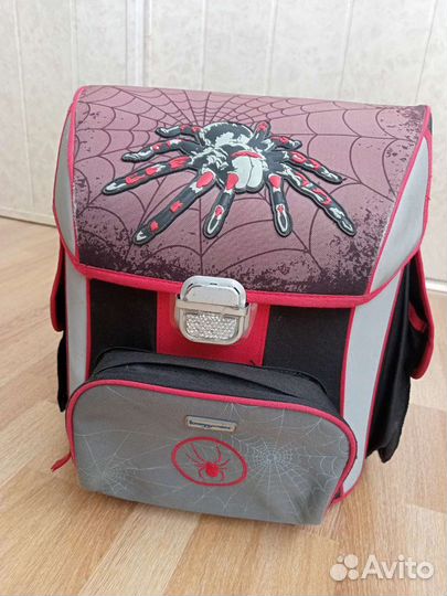 Школьный рюкзак