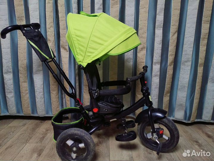 Трехколесный велосипед с родительской ручкой