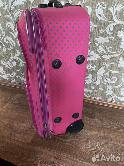 Чемодан на колесах большой